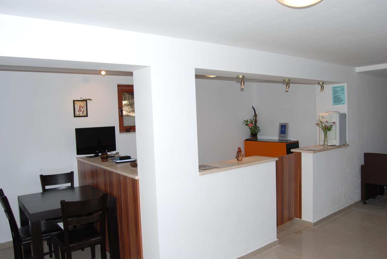 Vidima Apartment Hotel Aprilci Kültér fotó
